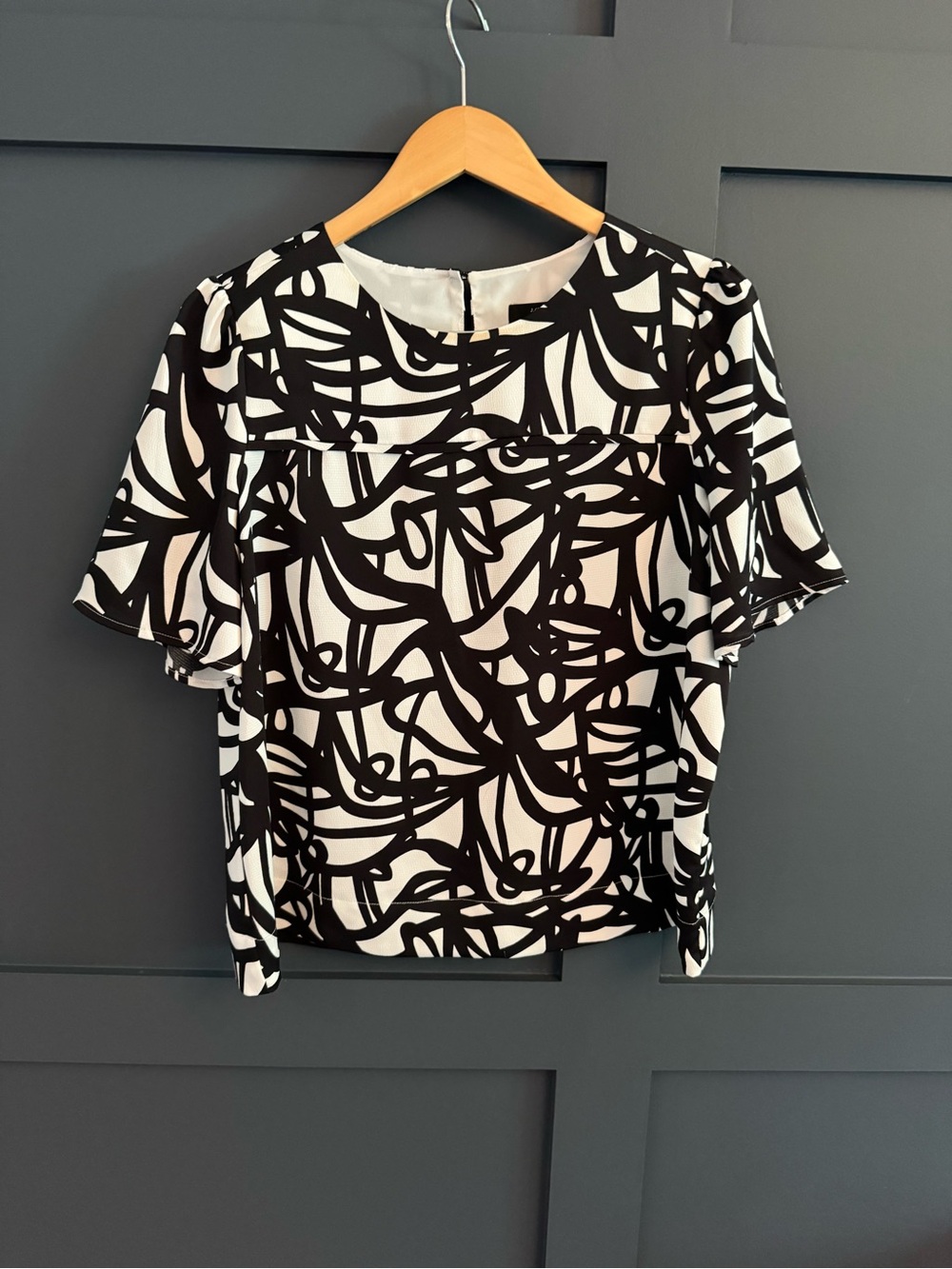 J. Crew Black and White Abstract Short Sleeve Blouse